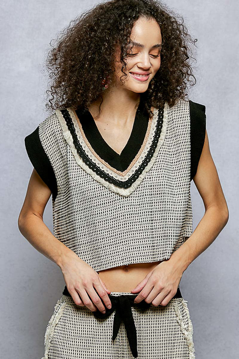 V-Neck Dot Print Crop Top