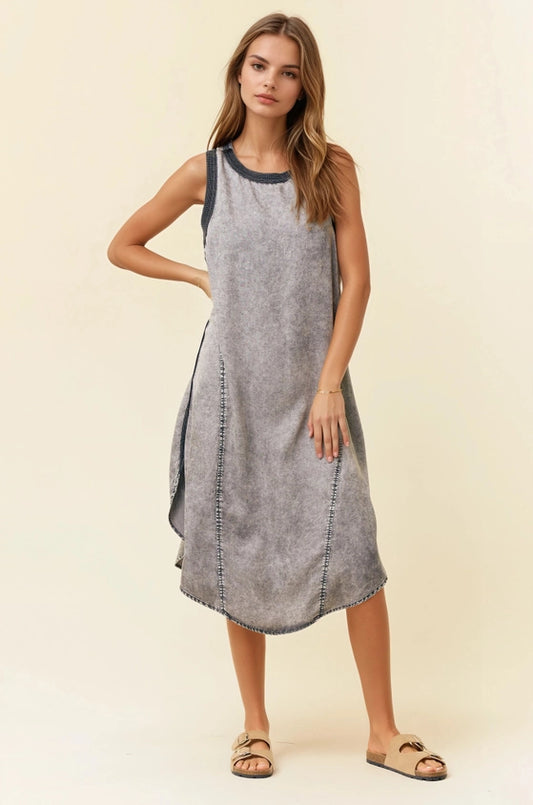 Round Neck Sleeveless Midi Dress w/ Round Hem