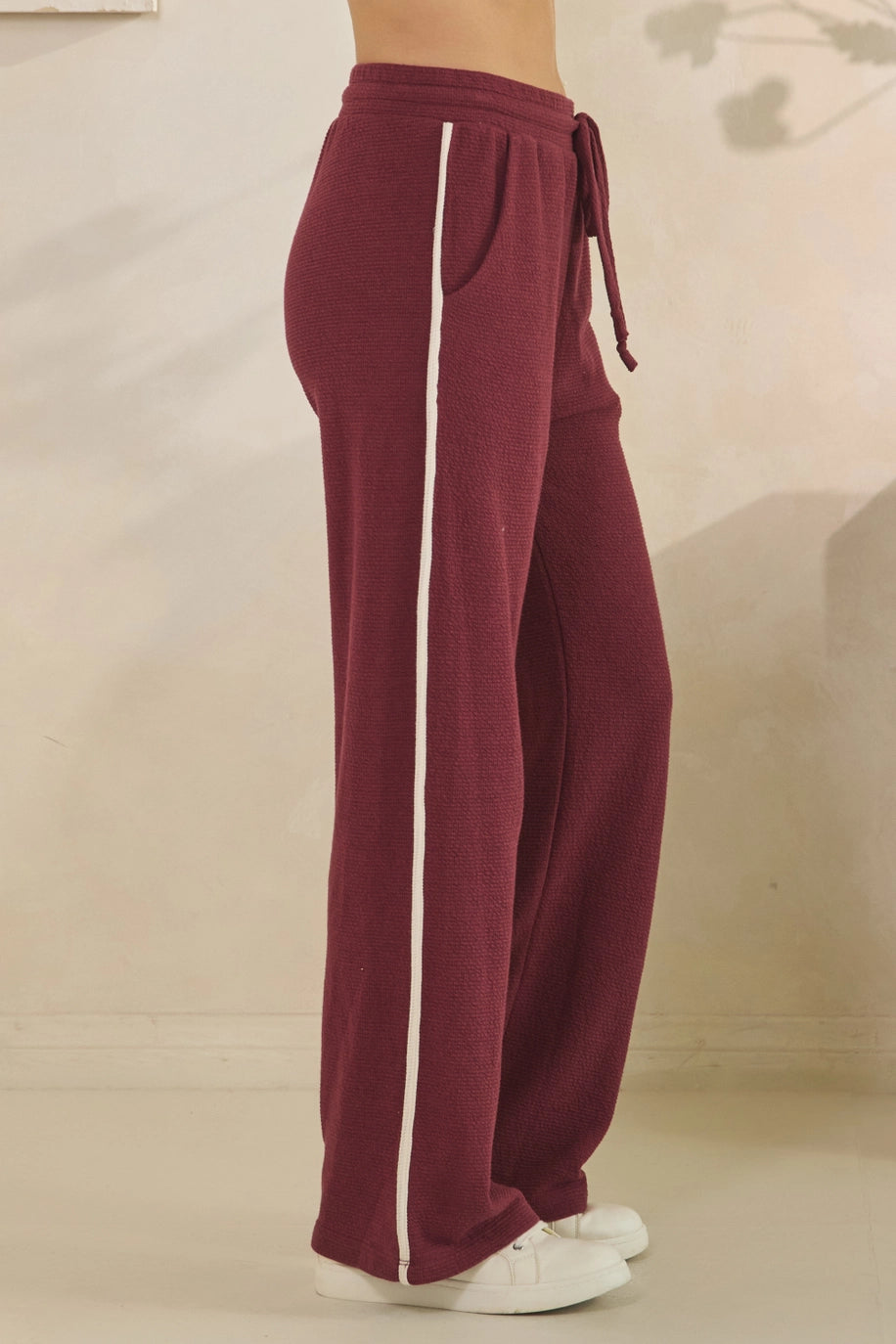 Contrast Stripe Cloudy Knit Straight Bottoms